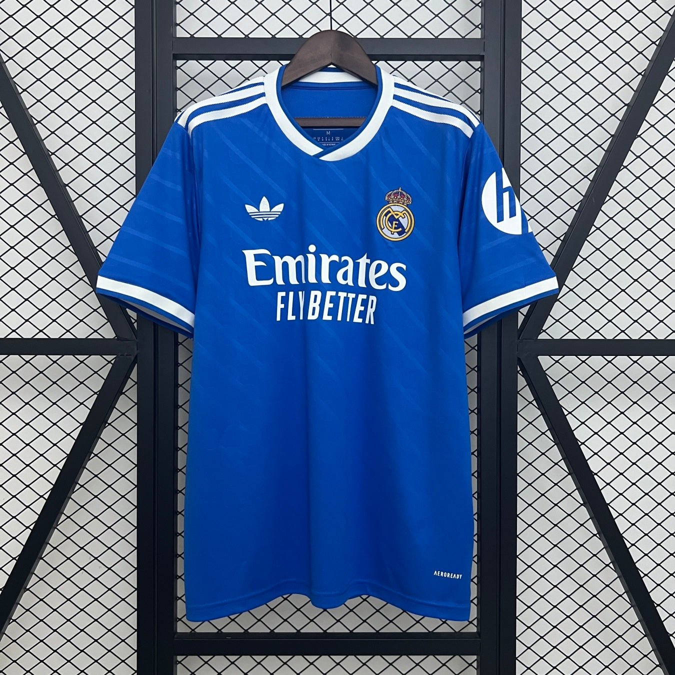 ריאל מדריד 25/26 שלישית - Top Jersey