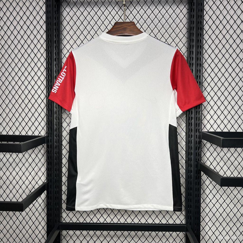 פרנקפורט 24/25 בית - Top Jersey