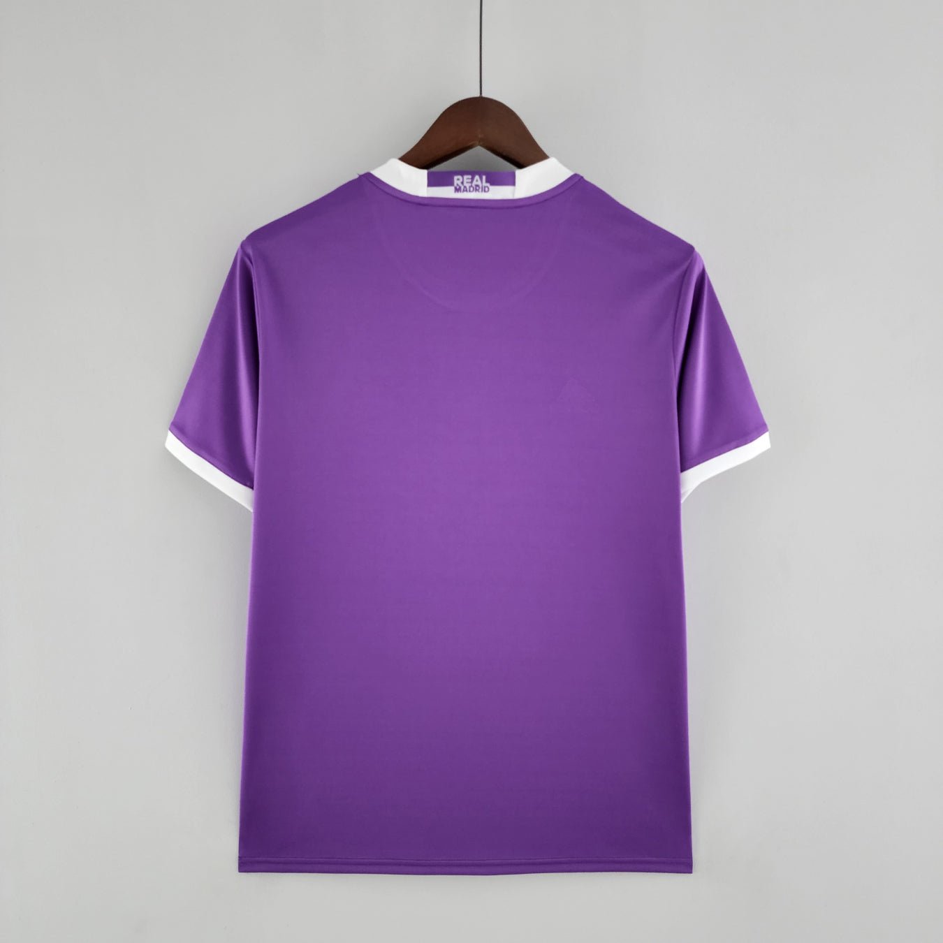 ריאל מדריד 2016/17 חוץ - Top Jersey