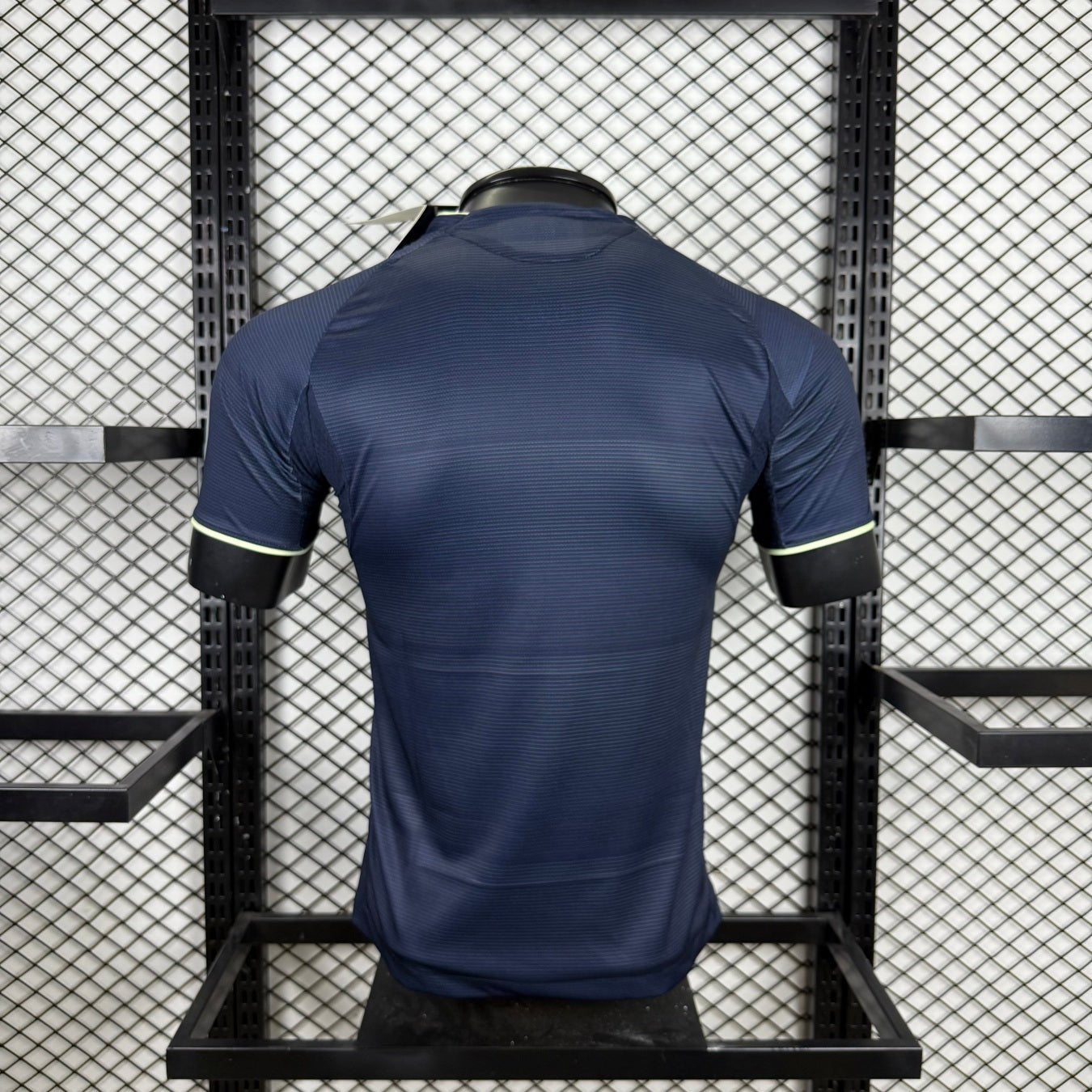 ריאל מדריד 25/26 חוץ - Top Jersey